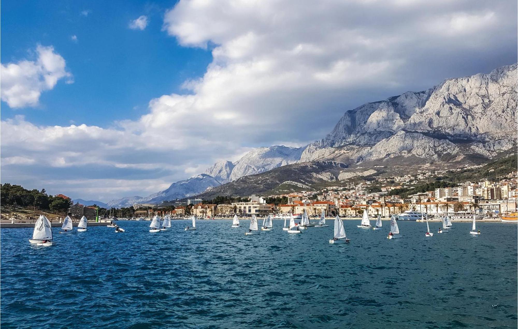 Amazing Apartment In Makarska With Wifi 외부 사진